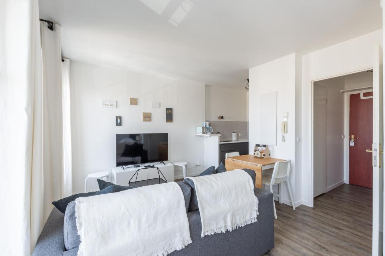 Apartment Cosy, 4pers, Wifi, Proche Disney, Parking - Fairytale Factory Bussy-Saint-Georges